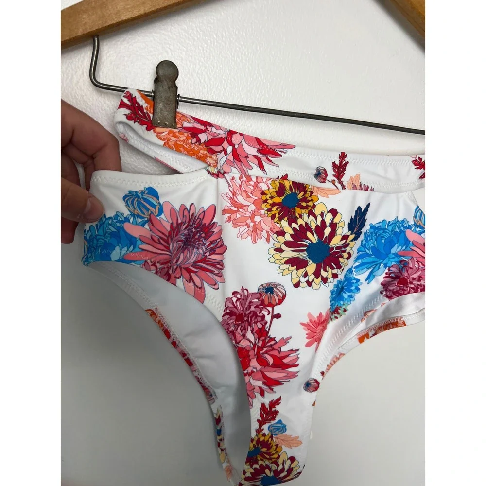 NWT Cupshe Womens Floral High Waisted Bikini Bottoms Blue Pink Cut Out Size M